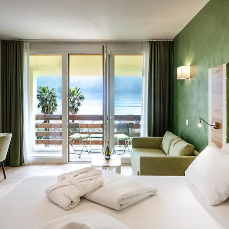 Hotel Caravel Limone sul Garda Exterior photo